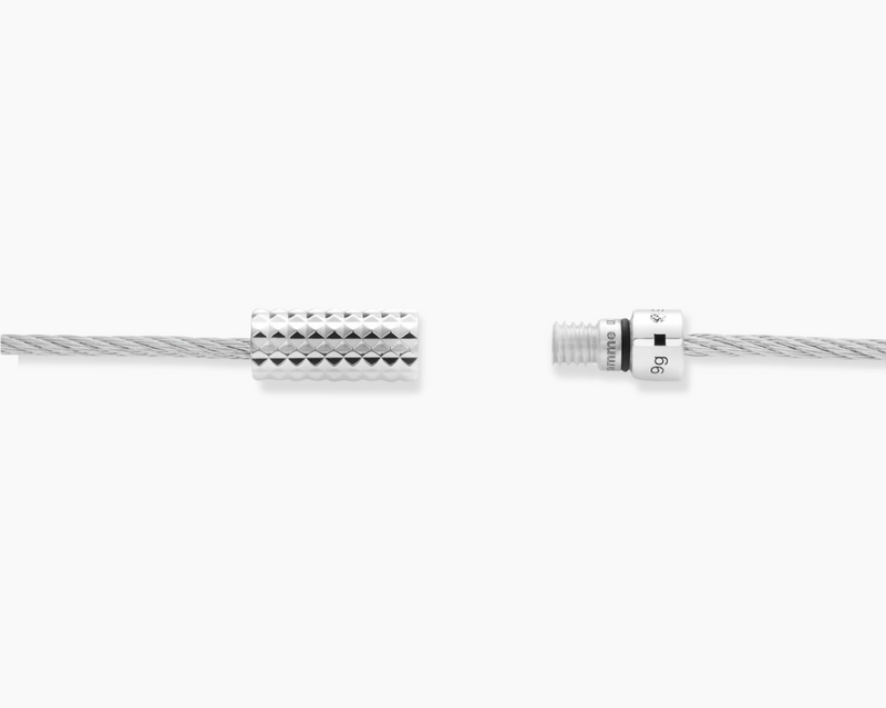 pyramid guilloche cable bracelet le 9g